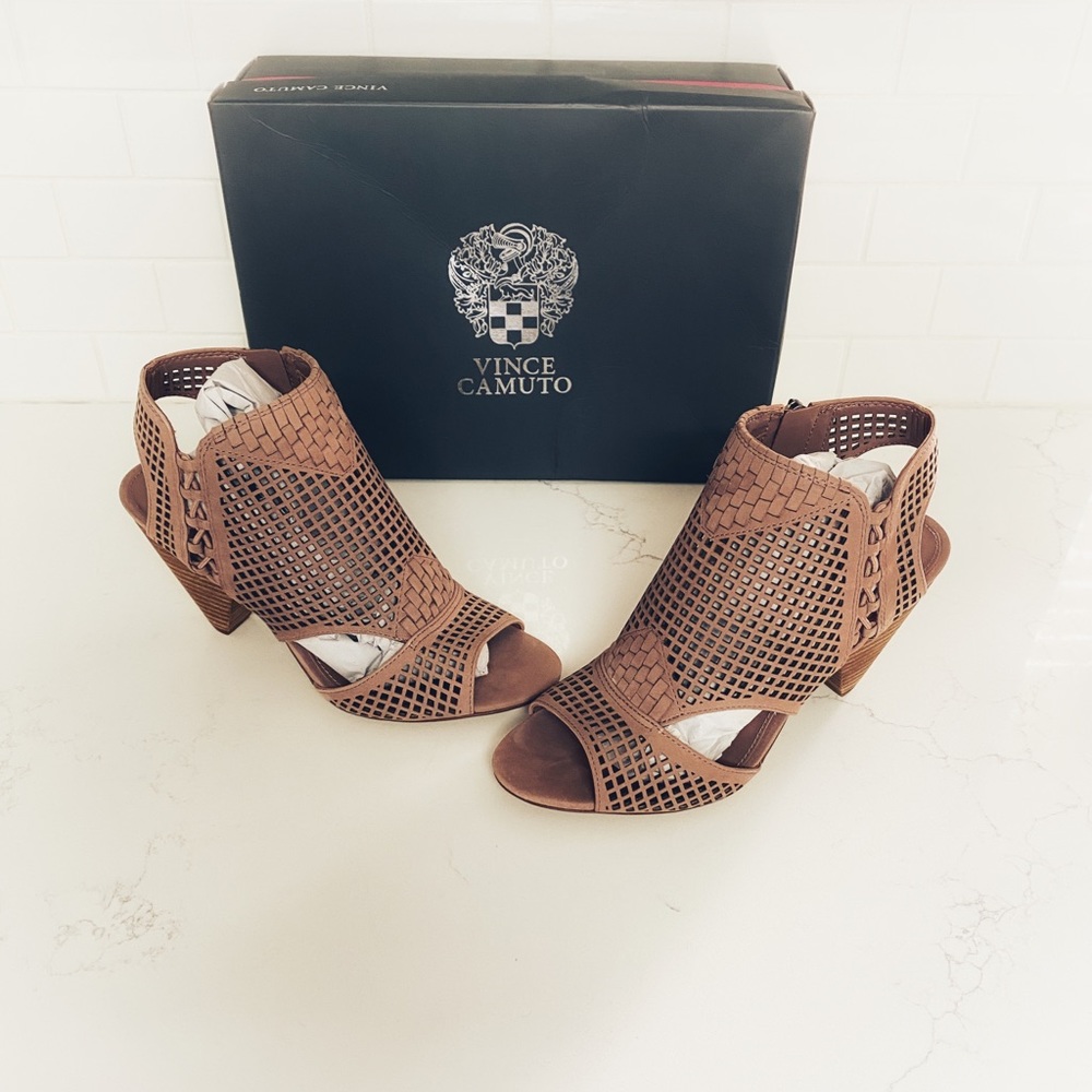 Vince camuto heel sandal